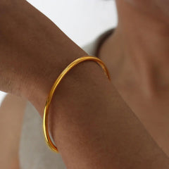 Minimalist Bangle Bracelet Set – Stainless Steel, 7 Pieces - Ra The Boutique - 